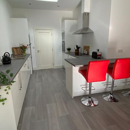 Apt 4 - Silver Spruce Apartment Killarney Bagian luar foto