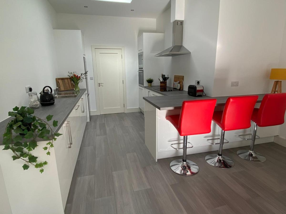 Apt 4 - Silver Spruce Apartment Killarney Bagian luar foto