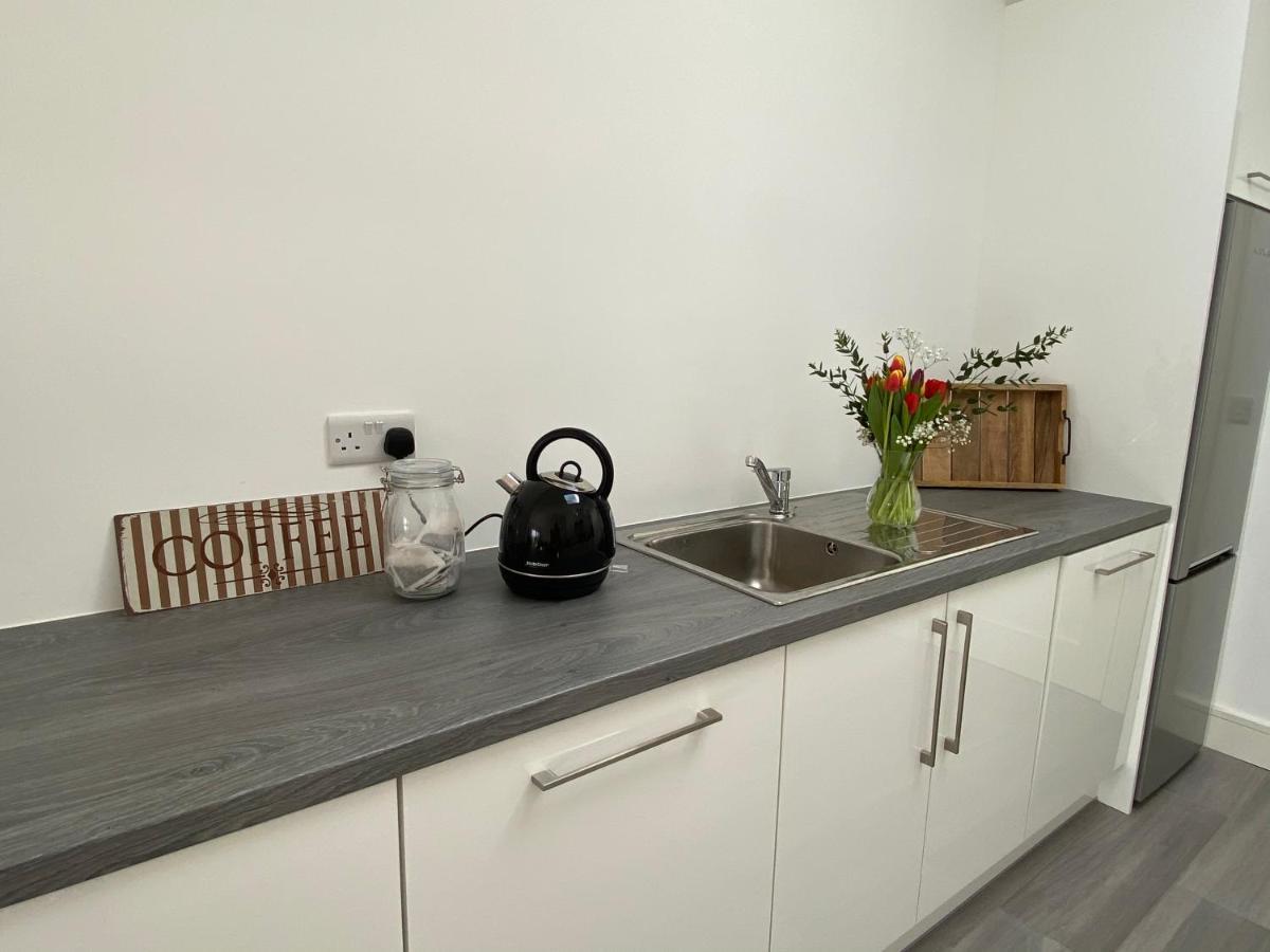 Apt 4 - Silver Spruce Apartment Killarney Bagian luar foto